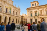 Ayuntamiento y Diputación de Jaén guardan un minuto de silencio por las víctimas del incendio de Los Gallardos