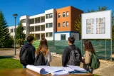 El PSOE exige a la Junta una residencia y la puesta en marcha de 16 apartamentos en La Yutera