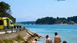 Fallece un hombre de Cambados tras sufrir una indisposición mientras nadaba en O Bao