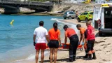 Fallece un hombre en la playa de O Bao en Pontevedra tras pedir auxilio agarrado a una boya