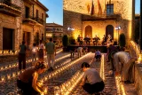 Gascueña prepara su tercera Noche de las Velas con más de 2.000 luces y concierto al aire libre