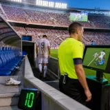 El VAR envía al banquillo por simulación a Embolo y deja a Suiza con diez en cuartos del Mundial