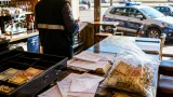 La Guardia Civil desmonta en A Coruña una red que estafaba a bares con el falso 'corte de luz'