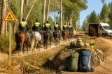 La Policía Nacional despliega agentes a caballo para vigilar montes y el Camino ante el riesgo de incendios