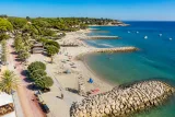 Más de treinta playas con bandera azul consolidan la Costa Daurada como destino veraniego