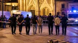 Oviedo: cinco detenidos por la agresión a dos activistas en la plaza de la Catedral