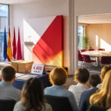 Óscar López, candidato del PSOE a Madrid; Feijóo responde a críticas y Sumar encara nueva etapa