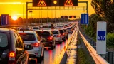 Retorno estival: atascos y aviso amarillo en N‑IV, AP‑4 y A‑49 dificultan la vuelta a Sevilla