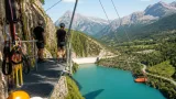 Un columpio suspendido sobre Búbal refuerza al Valle de Tena como destino de aventura