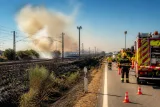Un incendio entre Alcolea y Córdoba interrumpe la circulación del AVE y provoca cortes