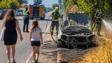 Un vehículo arde en Alcorcón y sus ocupantes, entre ellos una niña de 4 años, salen ilesos