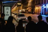 Vigo busca al menos 50 conductores de taxi para cubrir la demanda de fines de semana