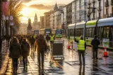 Vitoria se blinda al tráfico por el Ironman: cortes, suspensión de tranvía y cambios en buses