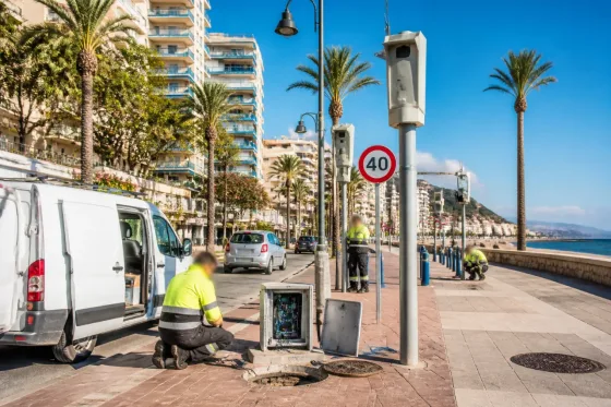 Fuengirola refuerza la seguridad vial con tres nuevos radares y ocho aforadores
