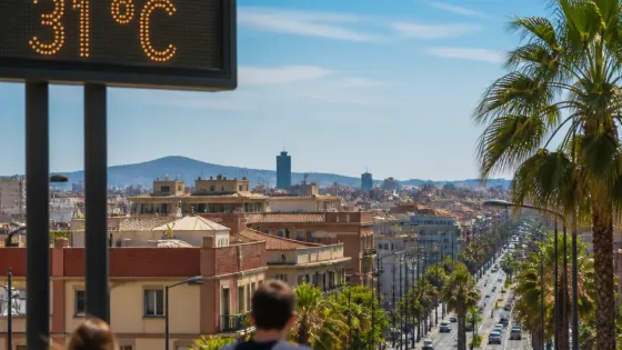 L'Hospitalet de Llobregat evita la alerta amarilla mientras bajan las máximas a 31 ºC