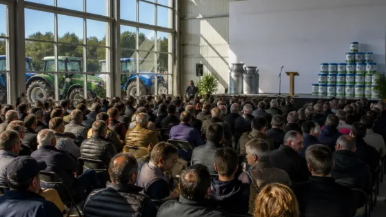La cooperativa Aira reúne a 1.400 personas en Taboada y reclama medidas para la leche gallega