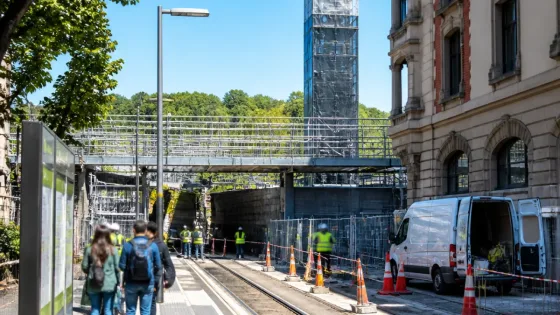 Obras en Miraflores obligan a cambios en el tranvía de Bilbao entre Atxuri y Bolueta