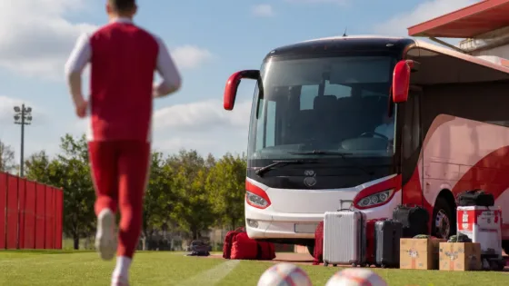 Sevilla: Akor Adams sigue entrenando mientras su venta al Venezia permanece abierta
