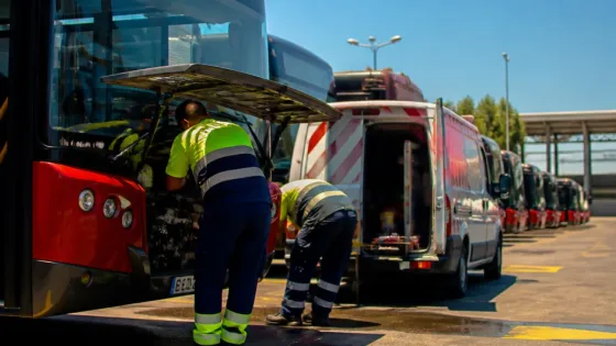 Zaragoza afronta la ola de calor con menos cortes en el bus por mayor disponibilidad de flota