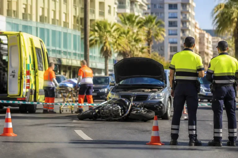 Accidente en Guanarteme obliga a trasladar a un motorista al Hospital en Las Palmas de Gran Canaria
