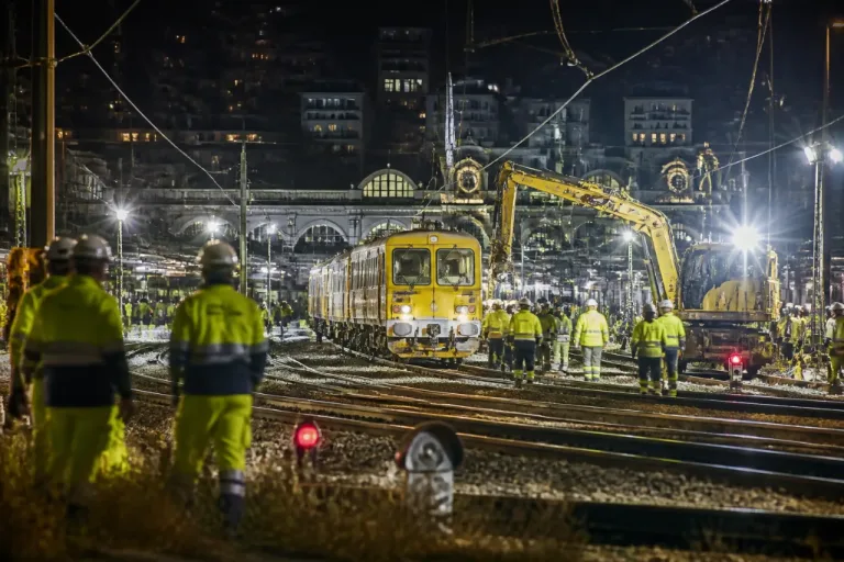 ADIF anuncia normalización de la circulación ferroviaria que afecta a Vigo