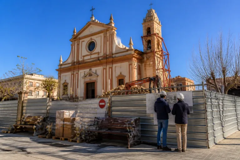 Algeciras afronta el cierre definitivo y la demolición controlada de la iglesia de San Miguel