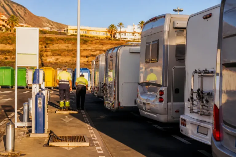 Arona estrena área gratuita para autocaravanas en el punto limpio