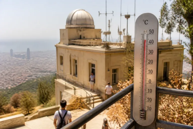 Barcelona registra un récord histórico de calor en el Observatorio Fabra