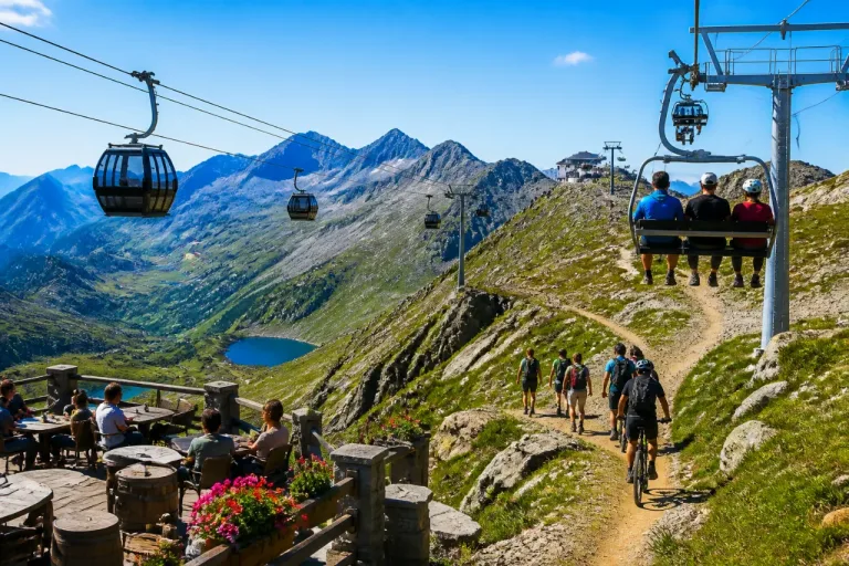 Cerler y Panticosa abren verano con telecabinas, rutas y actividades de montaña