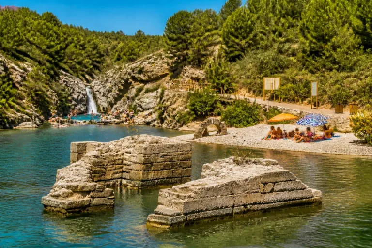 Cinco espacios naturales cerca de Zaragoza para bañarse y escapar del calor este verano