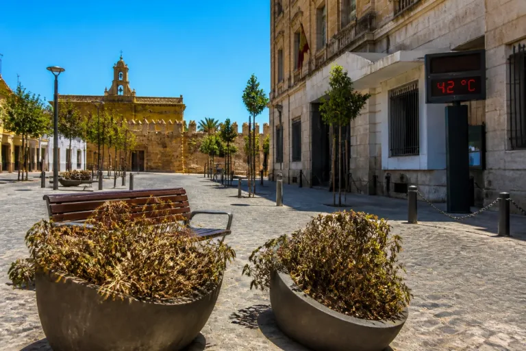 Córdoba afronta tres días de calor extremo por la dorsal: avisos y máximas previstas