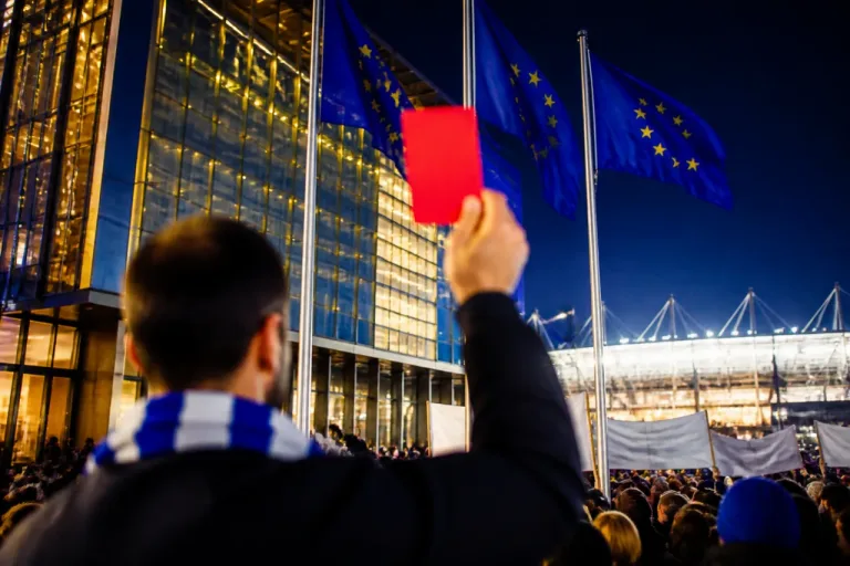 La Comisión Europea critica el indulto de la FIFA a Balogun y aviva el debate sobre la autonomía del deporte