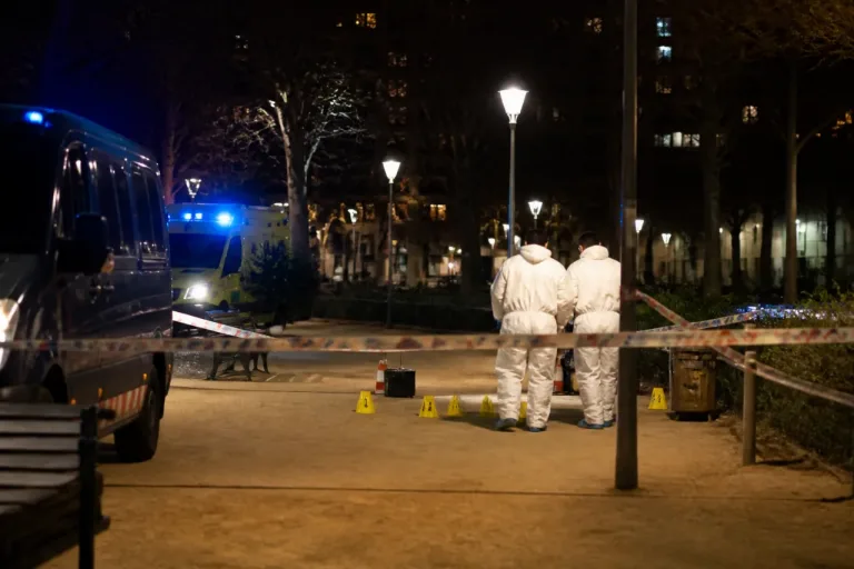 Detenido por el homicidio de un menor en un parque de Barcelona; el caso sigue bajo secreto