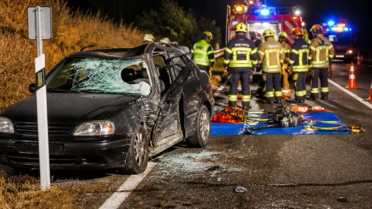 Dos jóvenes fallecen en sendas salidas de vía en Cebolla y Nambroca