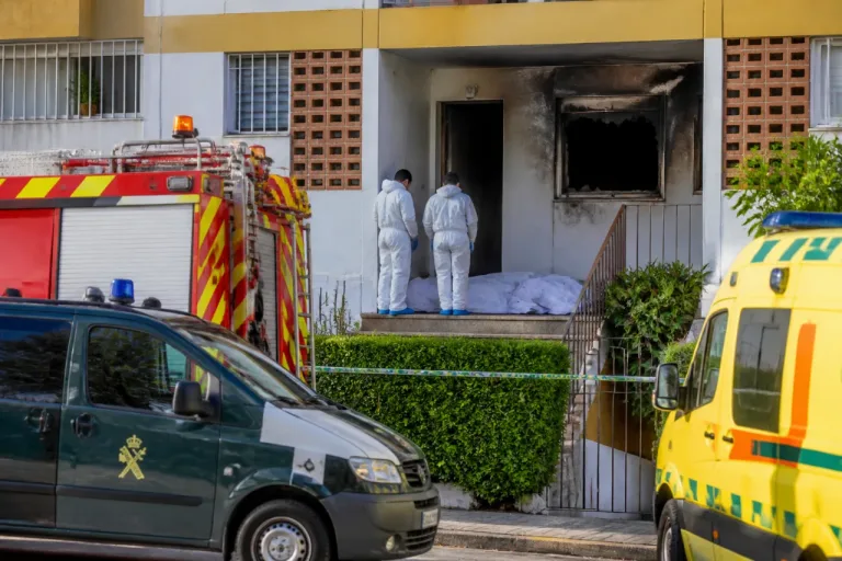 Dos mujeres halladas muertas por puñaladas en una vivienda de La Laguna de Mijas