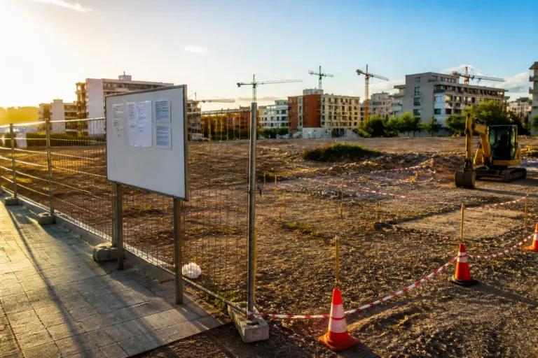 El Ayuntamiento de Jaén saca a subasta un solar de 1.477 m² junto a Jaén Plaza