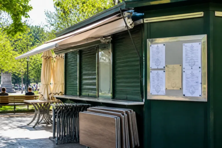 El Ayuntamiento licita la explotación de cinco quioscos de hostelería en varios parques y plazas de Zaragoza
