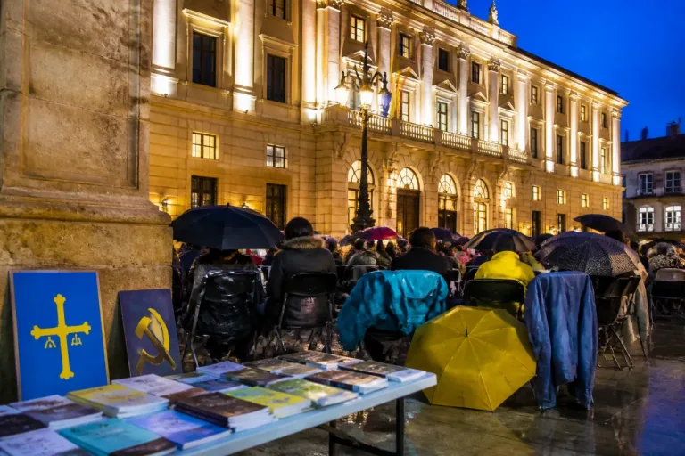 El Estado y el Principado acuerdan crear la especialidad docente de Asturiano y Eonaviego