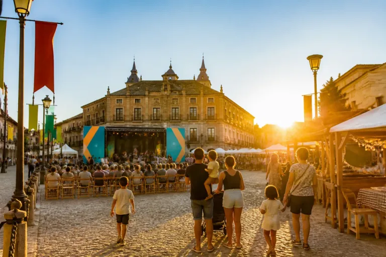 El nordeste de la provincia abre el verano con Enclave Multicultural en catorce pueblos
