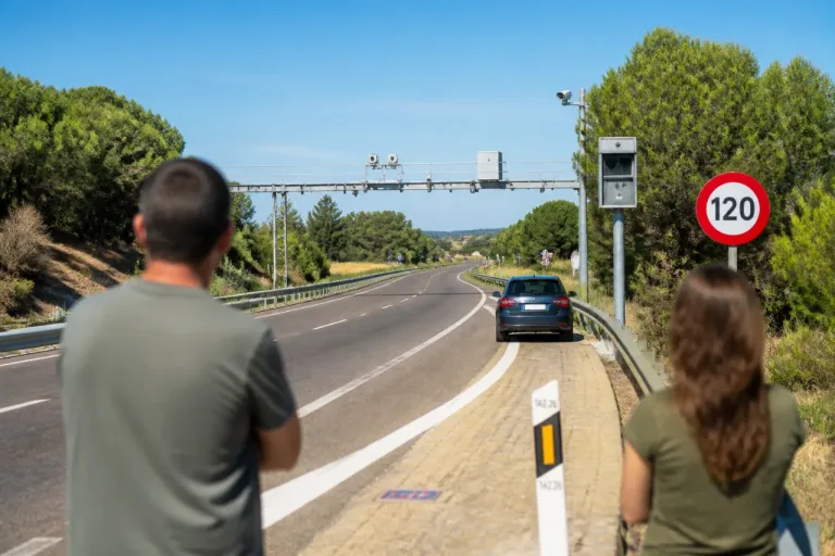 El radar de la N-122 en Fuensaúco, entre los 50 que más multaron en 2024