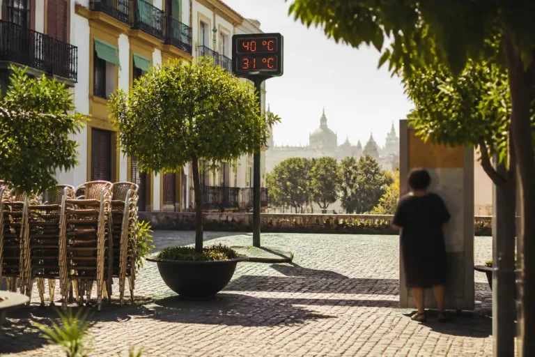Sevilla deja atrás el pico de calor: las máximas pueden bajar hasta 10 ºC desde el jueves
