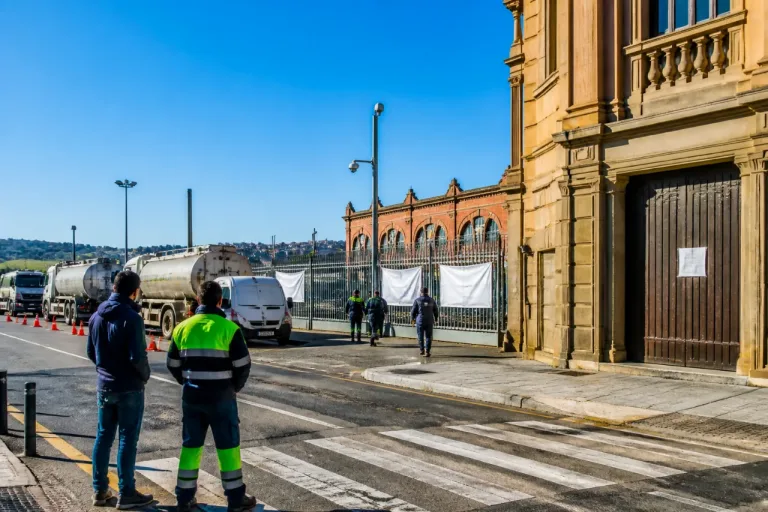 Gijón afronta restricciones de tráfico, huelga y cambios en la agenda municipal
