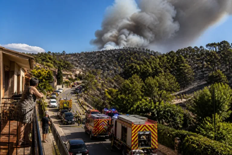 Grave oleada de incendios en Cataluña: Sentmenat concentra el mayor foco en la provincia de Barcelona