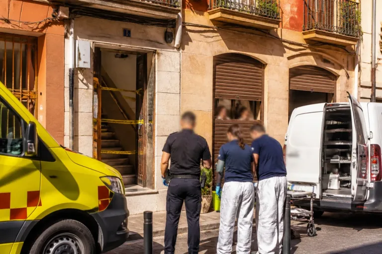 Hallan un cadáver en la Part Baixa de Tarragona y los Mossos abren diligencias