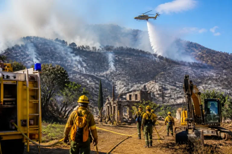 Incendio en Les Gavarres: 2.300 hectáreas afectadas y estabilización al 70% pero sin control