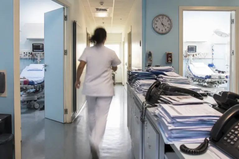 Inspección confirma que la falta de matronas mantiene la sobrecarga en el Hospital de Jaén