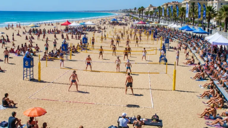 Islantilla inaugura el XXIX Circuito Provincial de Vóley Playa con una jornada multitudinaria