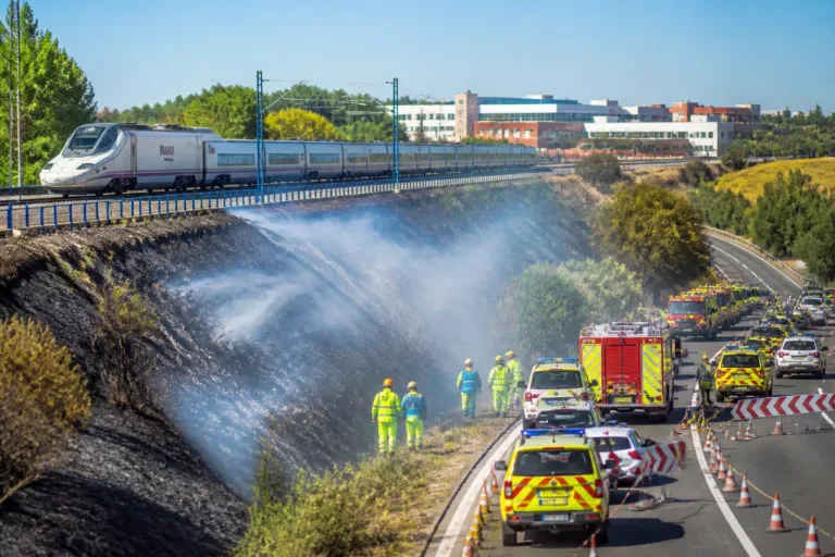 Madrid: restablecida la circulación del AVE hacia Andalucía tras extinguirse un incendio en Córdoba