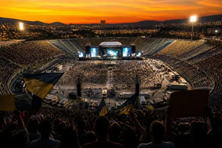 Maroon 5 y bandas canarias cierran el quinto aniversario del Granca Live Fest en Siete Palmas