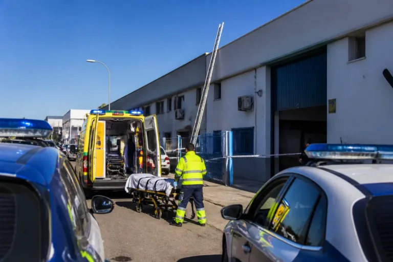 Muere un trabajador de 66 años al caer desde una nave en el Polígono de Toledo